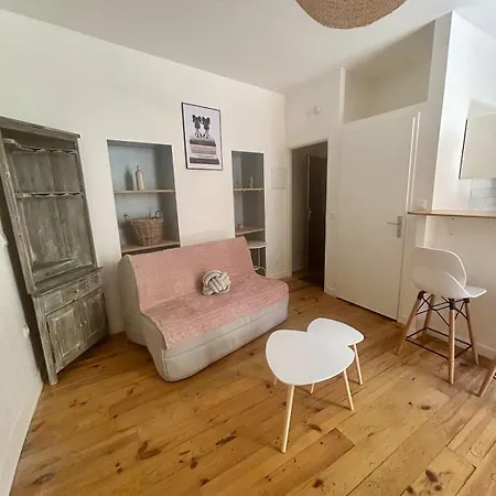 Le Patio Secret I Vieux شقة
